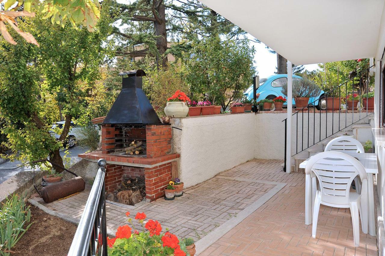 A Casa Di Galdino E Vittorianna Appartement LʼAquila Buitenkant foto